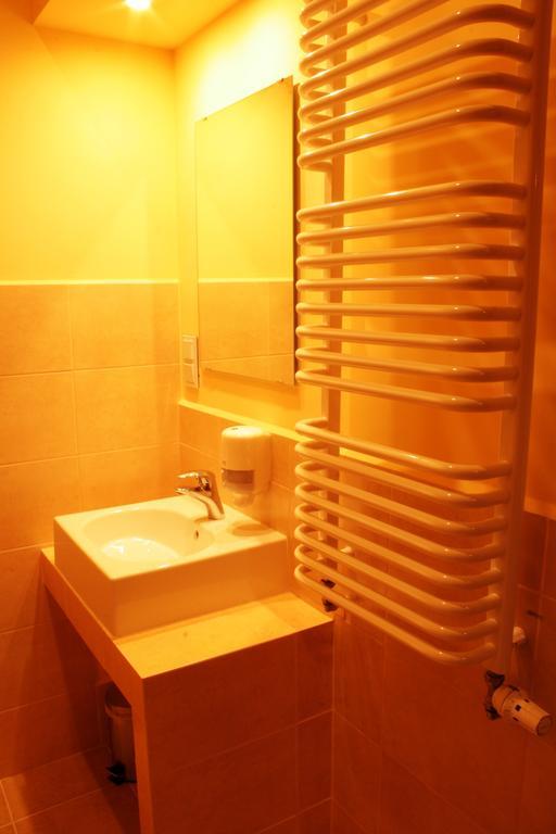 Hotel Kuznia Oberza Polska Łysomice Habitación foto