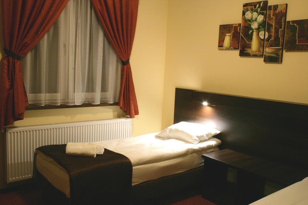 Hotel Kuznia Oberza Polska Łysomice Habitación foto
